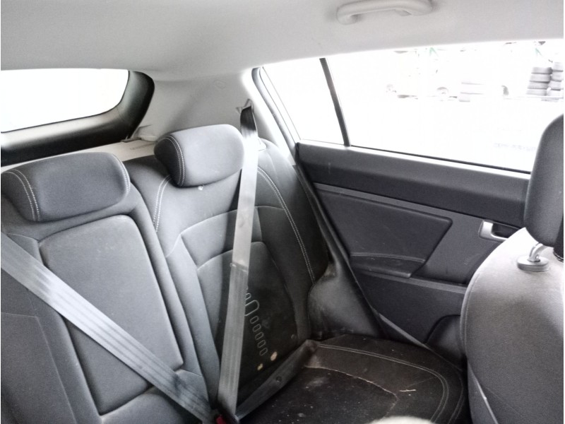 Recambio de cinturon seguridad trasero izquierdo para kia sportage iii (sl) 1.7 crdi referencia OEM IAM   