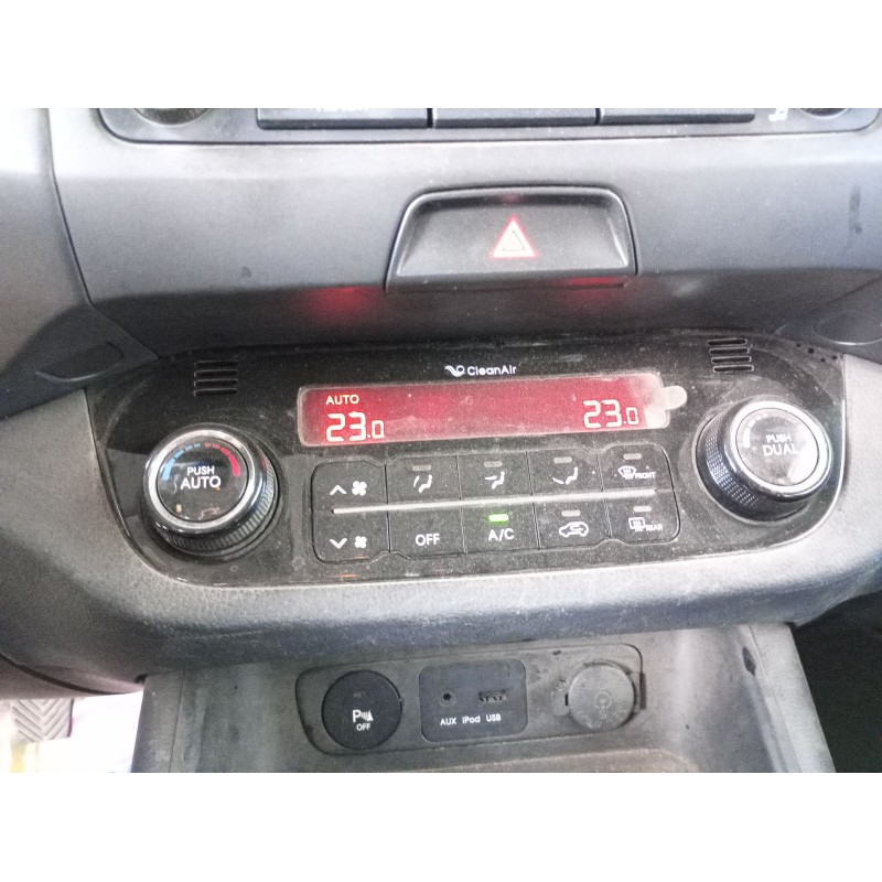 Recambio de mando calefaccion / aire acondicionado para kia sportage iii (sl) 1.7 crdi referencia OEM IAM   