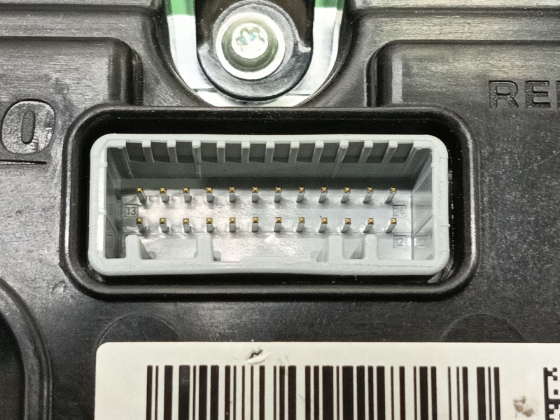 Recambio de pantalla multifuncion para renault captur ii referencia OEM IAM   