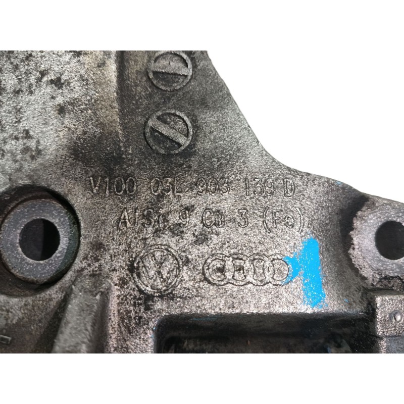 Recambio de soporte alternador para volkswagen passat berlina (3c2) advance referencia OEM IAM  03L903139D 