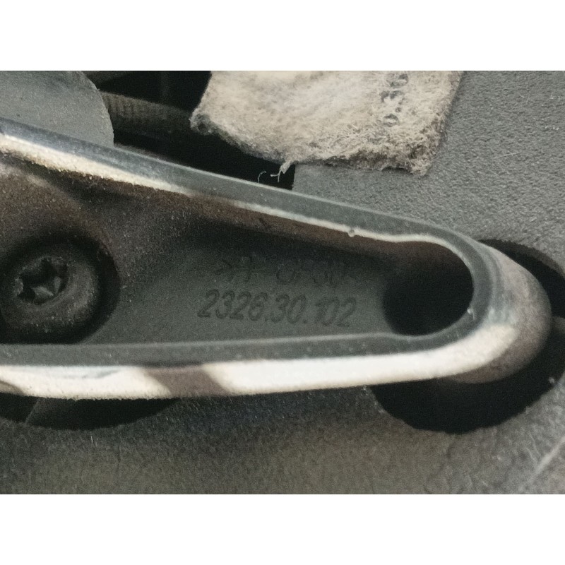 Recambio de retrovisor derecho para dacia duster sl audacia 4x2 referencia OEM IAM 024363  