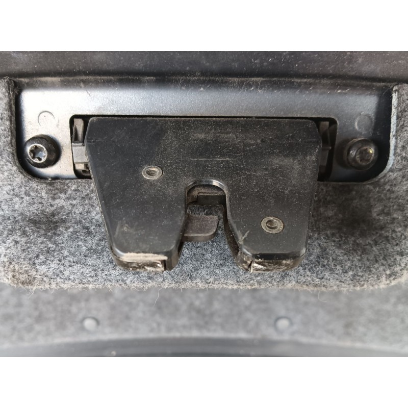 Recambio de porton trasero para bmw 3 (e90) 320 d referencia OEM IAM COMPLETO  