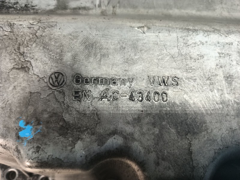 Recambio de carter para volkswagen passat berlina (3c2) advance referencia OEM IAM 03G103603H 03G103601A 