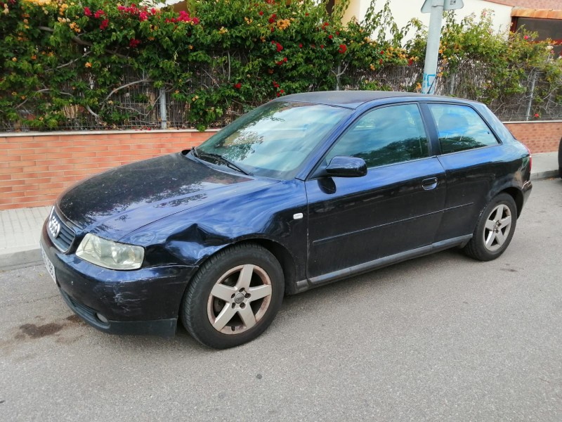 audi a3 (8l1) del año 2000