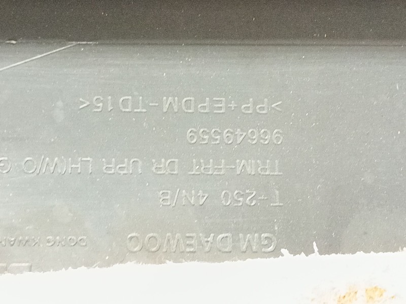 Recambio de guarnecido puerta delantera izquierda para chevrolet aveo / kalos sedán (t250, t255) 1.4 referencia OEM IAM   