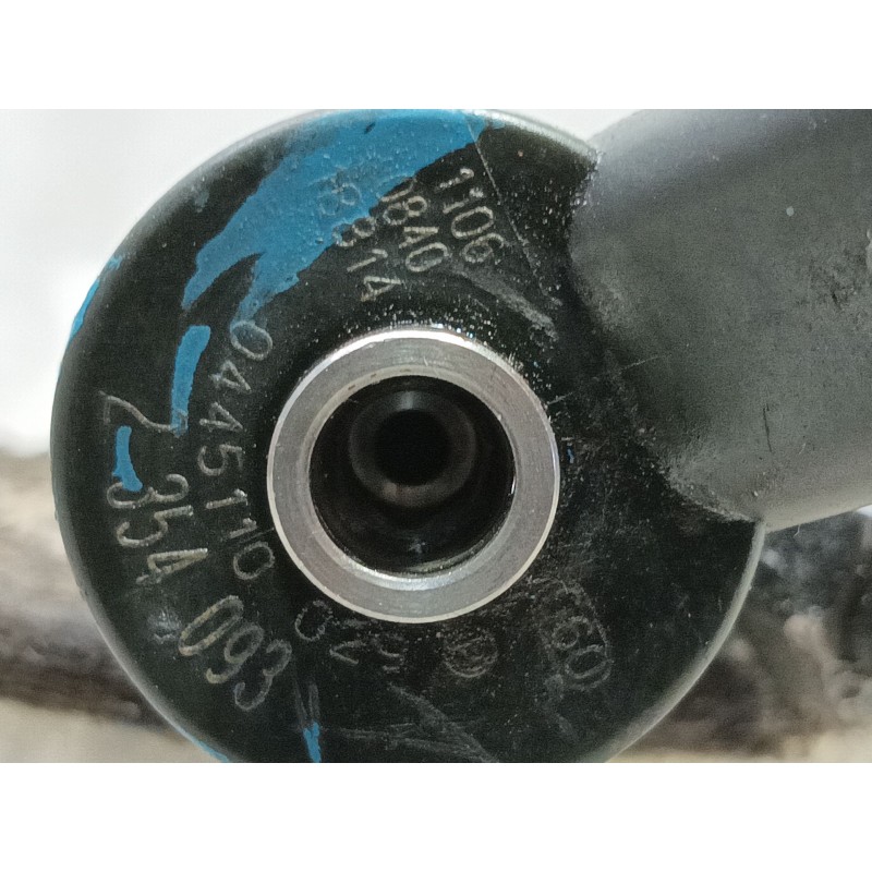 Recambio de inyector para bmw serie 5 berlina (e39) 530d referencia OEM IAM 0445110029  2354093