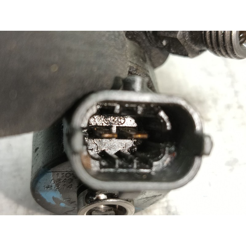 Recambio de inyector para bmw serie 5 berlina (e39) 530d referencia OEM IAM 0445110029  2354093