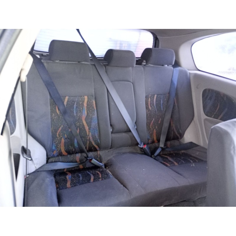 Recambio de asientos traseros para nissan almera ii hatchback (n16) 2.2 di referencia OEM IAM 0  