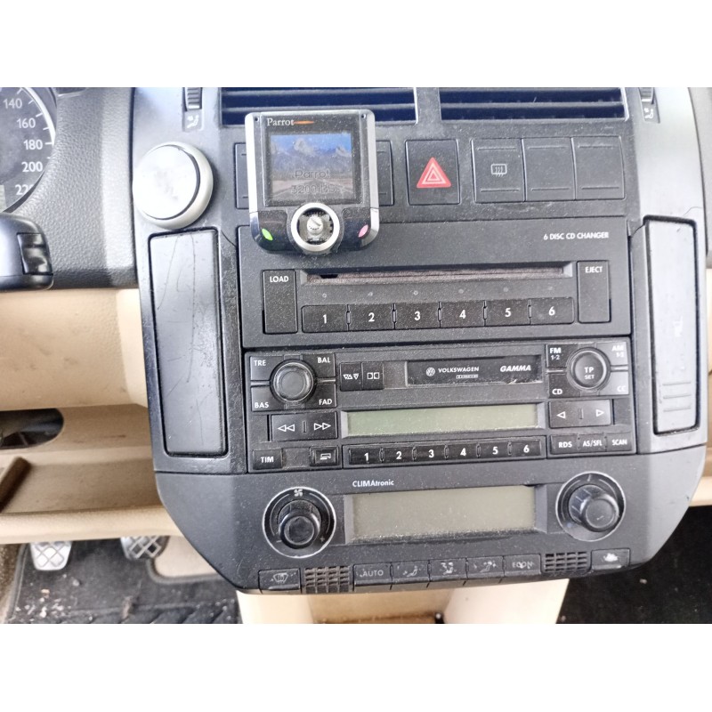 Recambio de sistema audio / radio cd para volkswagen polo (9n_, 9a_) 1.4 16v referencia OEM IAM   