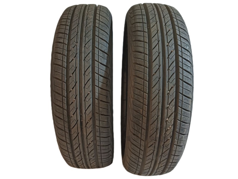 Recambio de neumatico para nissan micra iii (k12) 1.2 16v referencia OEM IAM 165/65R1581T 2 OVATION