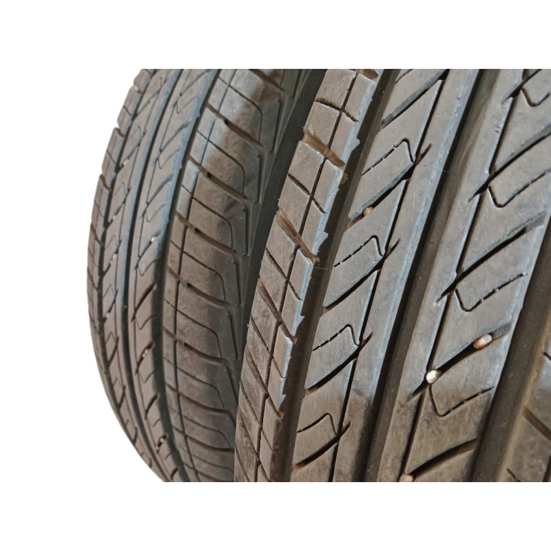 Recambio de neumatico para nissan micra iii (k12) 1.2 16v referencia OEM IAM 165/65R1581T 2 OVATION