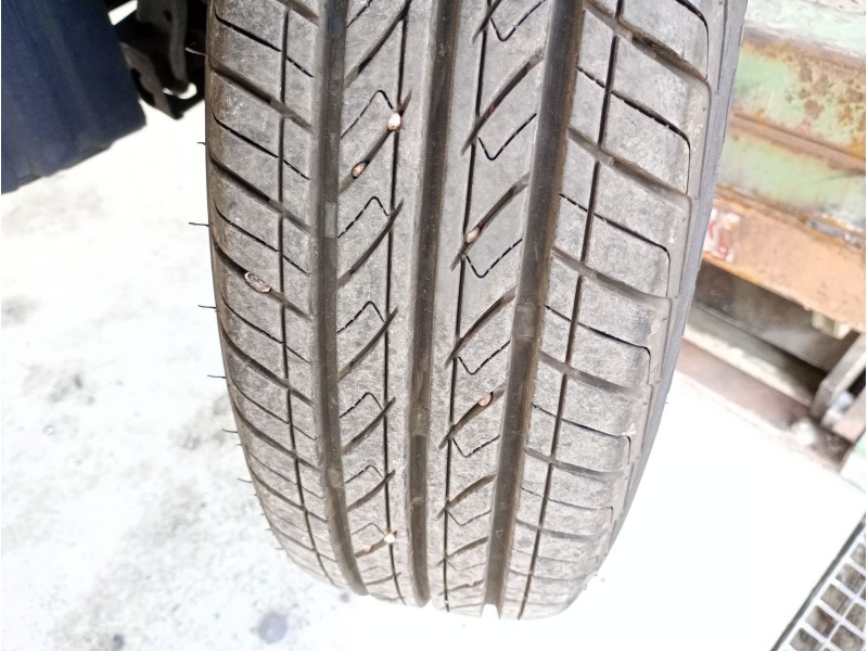 Recambio de neumatico para nissan micra iii (k12) 1.2 16v referencia OEM IAM 165/65R1581T 2 OVATION