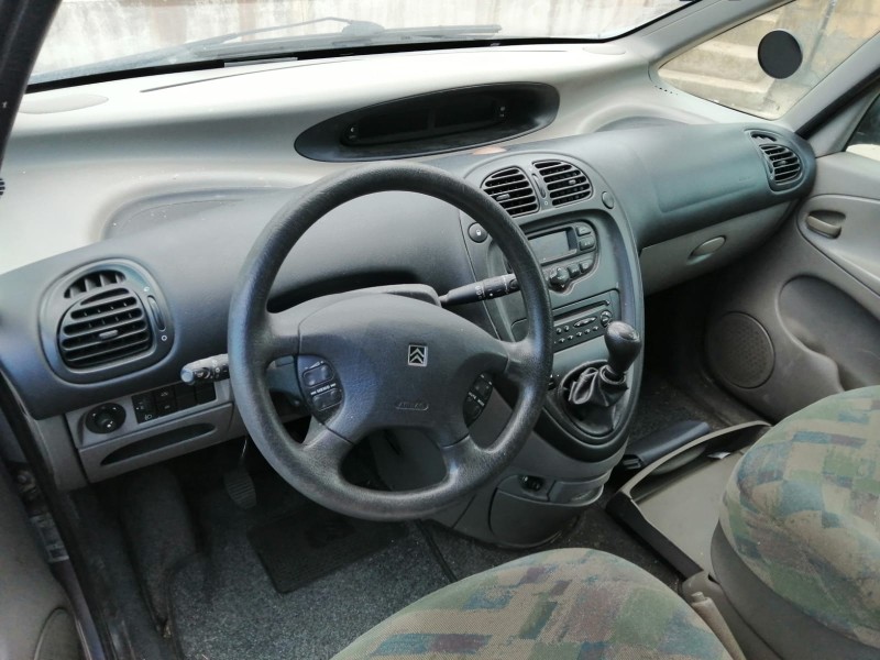 citroën xsara picasso (n68) del año 2002