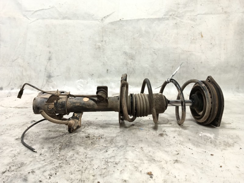 Recambio de amortiguador delantero izquierdo para nissan micra (k12e) acenta referencia OEM IAM   