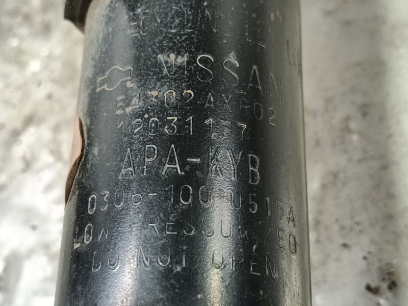 Recambio de amortiguador delantero derecho para nissan micra (k12e) acenta referencia OEM IAM   