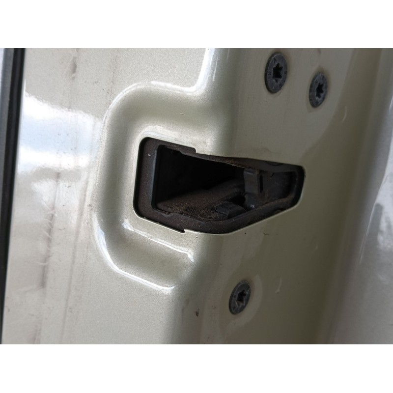 Recambio de puerta delantera derecha para volvo v50 familiar 2.0 d kinetic referencia OEM IAM   