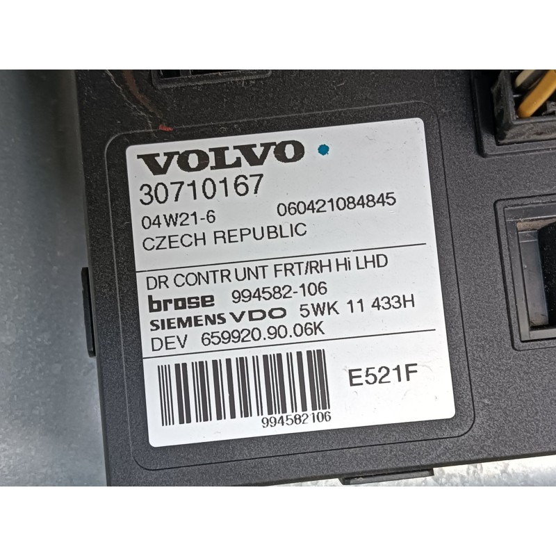 Recambio de puerta delantera derecha para volvo v50 familiar 2.0 d kinetic referencia OEM IAM   
