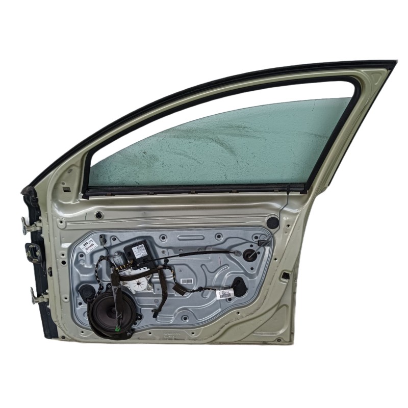 Recambio de puerta delantera derecha para volvo v50 familiar 2.0 d kinetic referencia OEM IAM   