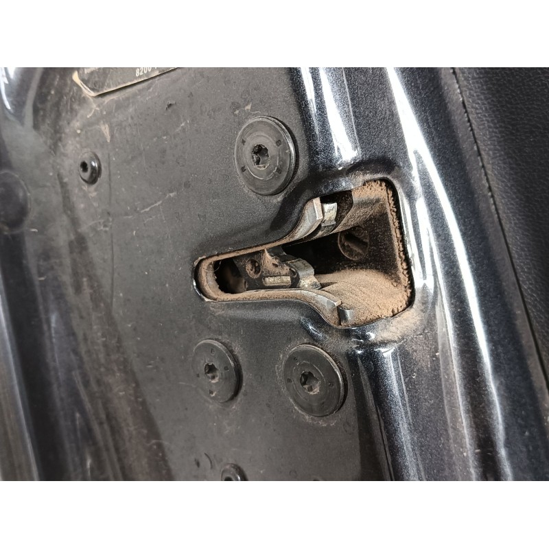 Recambio de puerta delantera izquierda para renault megane iii berlina 5 p expression referencia OEM IAM COMPLETA  