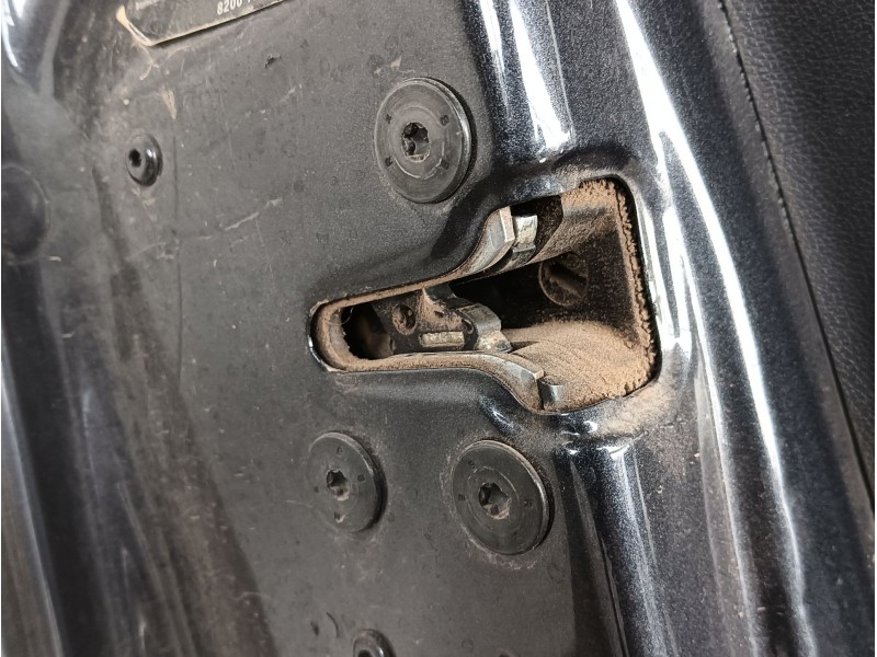 Recambio de puerta delantera izquierda para renault megane iii berlina 5 p expression referencia OEM IAM COMPLETA  