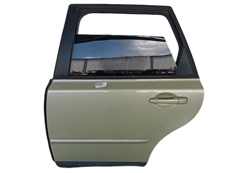 Recambio de puerta trasera izquierda para volvo v50 familiar 2.0 d kinetic referencia OEM IAM COMPLETA  