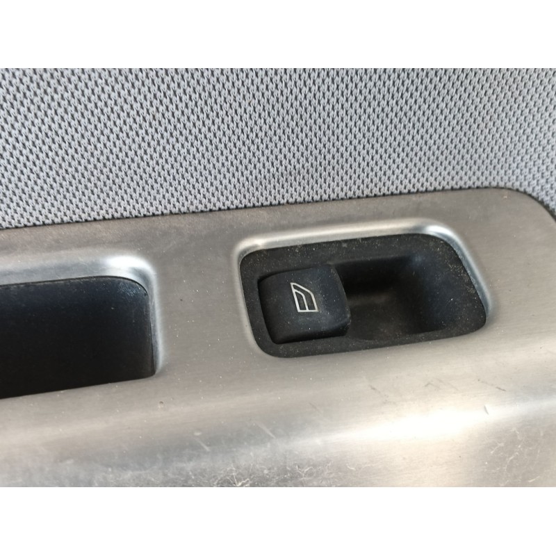 Recambio de puerta trasera izquierda para volvo v50 familiar 2.0 d kinetic referencia OEM IAM COMPLETA  