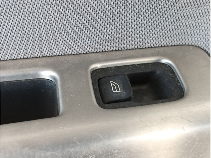 Recambio de puerta trasera izquierda para volvo v50 familiar 2.0 d kinetic referencia OEM IAM COMPLETA  