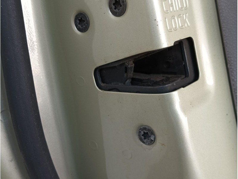 Recambio de puerta trasera izquierda para volvo v50 familiar 2.0 d kinetic referencia OEM IAM COMPLETA  