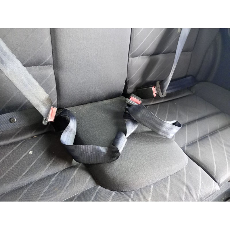 Recambio de cinturon seguridad trasero central para audi a3 (8l1) 1.6 referencia OEM IAM   