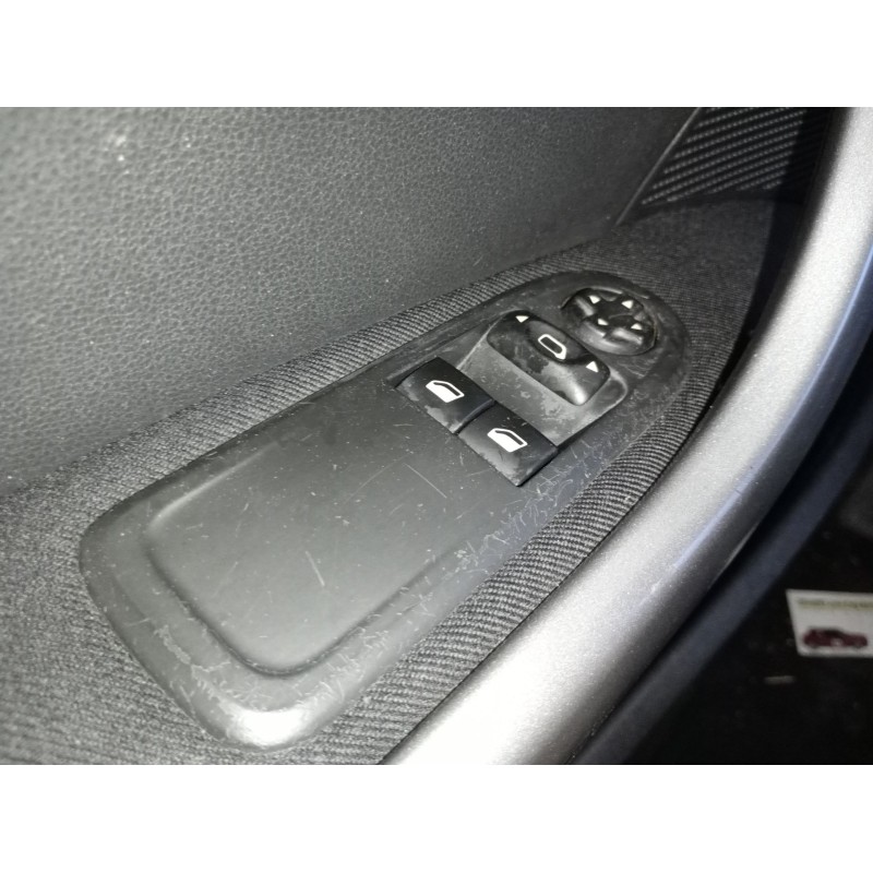 Recambio de mando elevalunas delantero izquierdo para peugeot 308 i (4a_, 4c_) 1.6 hdi referencia OEM IAM   