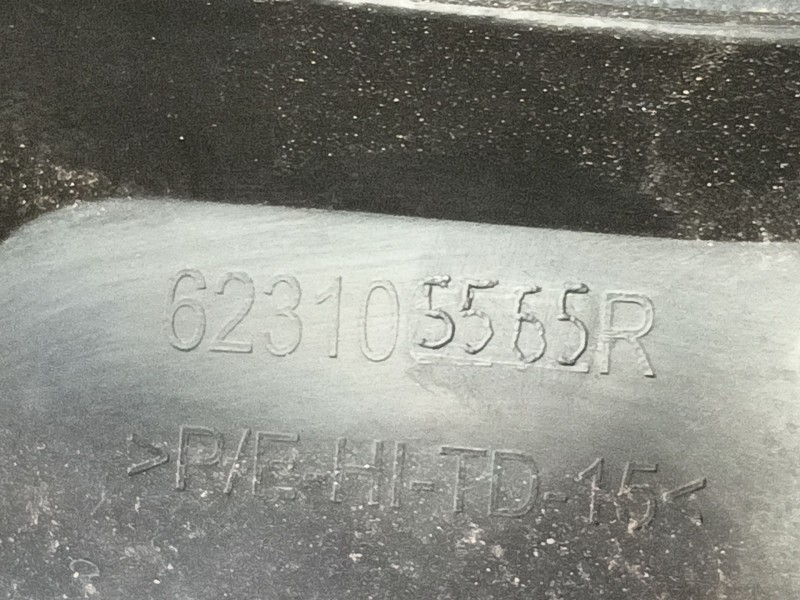 Recambio de rejilla delantera para renault captur ii referencia OEM IAM   