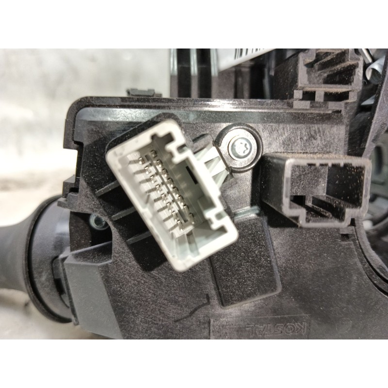 Recambio de mando multifuncion para renault captur ii referencia OEM IAM   