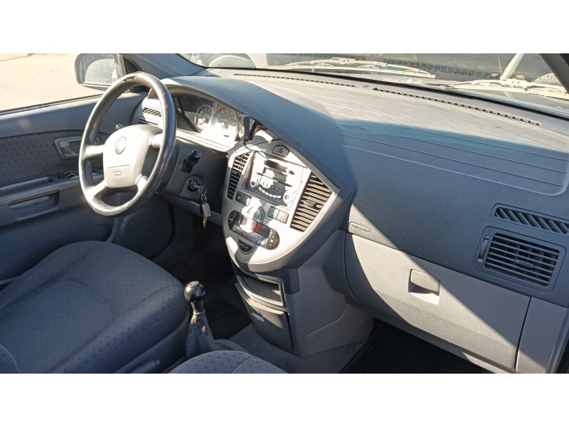 kia carens ii monospace (fj) del año 2005