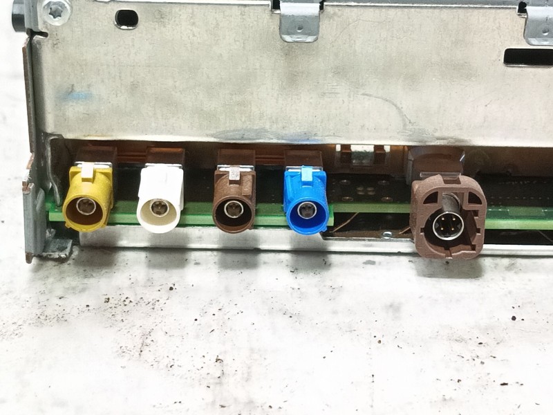 Recambio de sistema audio / radio cd para renault captur ii referencia OEM IAM  259152866R 