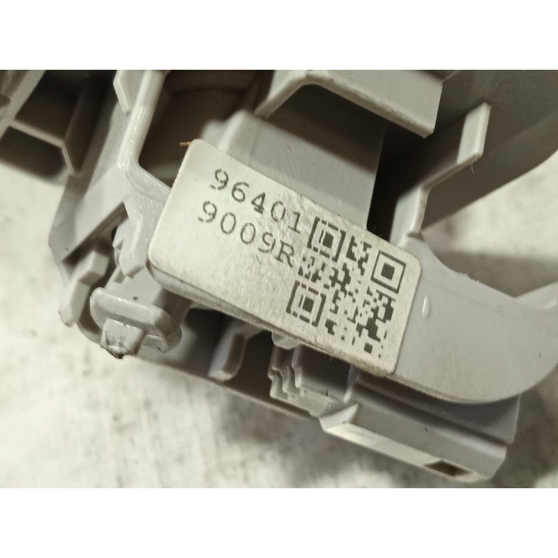 Recambio de parasol izquierdo para renault captur ii referencia OEM IAM   