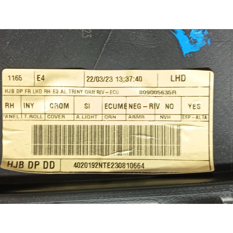 Recambio de guarnecido puerta delantera derecha para renault captur ii referencia OEM IAM   