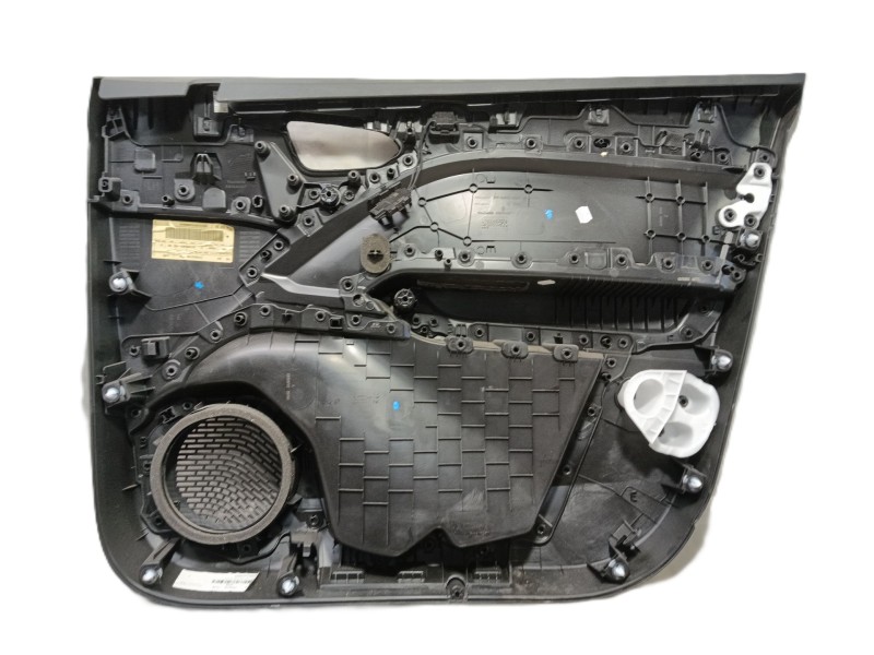 Recambio de guarnecido puerta delantera izquierda para renault captur ii referencia OEM IAM   