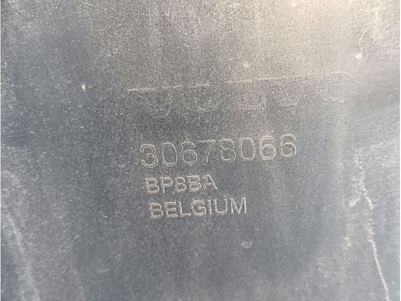 Recambio de paragolpes trasero para volvo v50 familiar 2.0 diesel cat referencia OEM IAM  30678066 