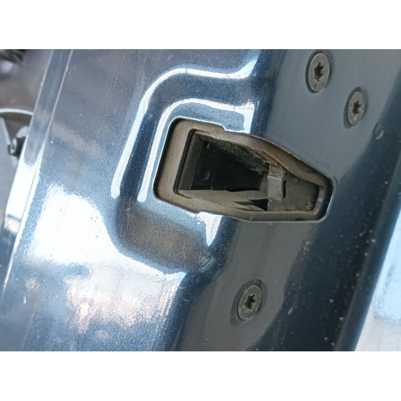 Recambio de puerta delantera derecha para volvo v50 familiar 2.0 diesel cat referencia OEM IAM   