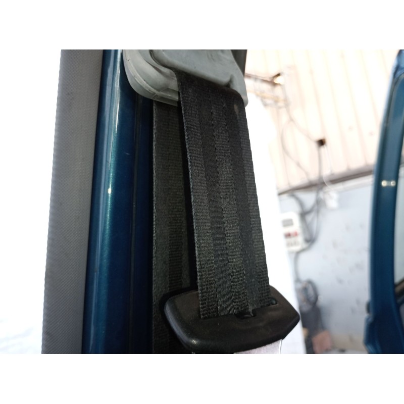 Recambio de cinturon seguridad delantero derecho para nissan serena (c23) 2.3 d referencia OEM IAM   