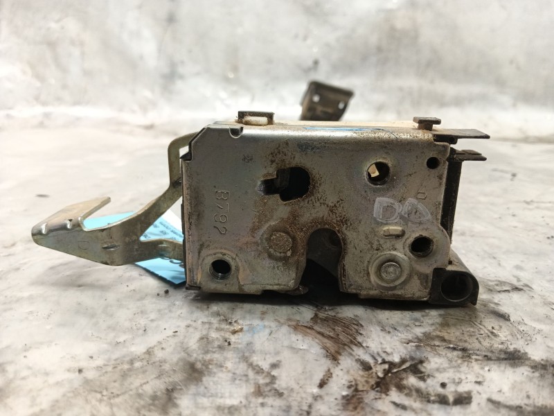 Recambio de cerradura puerta delantera derecha para peugeot boxer autobús (230p) 2.5 d referencia OEM IAM   