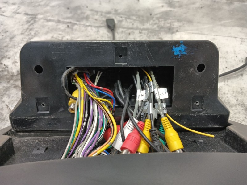 Recambio de pantalla multifuncion para renault megane iii berlina 5 p expression referencia OEM IAM   