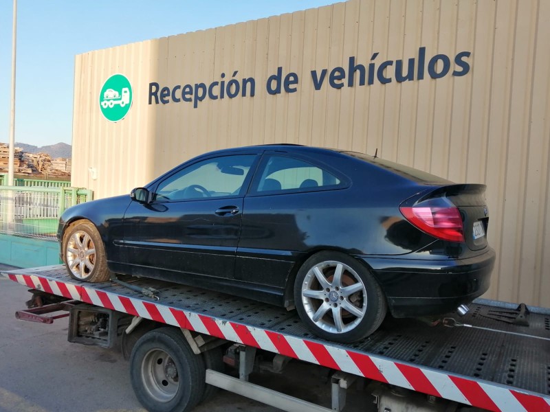 mercedes-benz clase c coupé (cl203) del año 2001