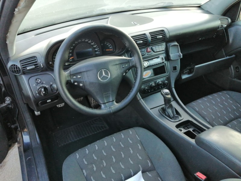mercedes-benz clase c coupé (cl203) del año 2001