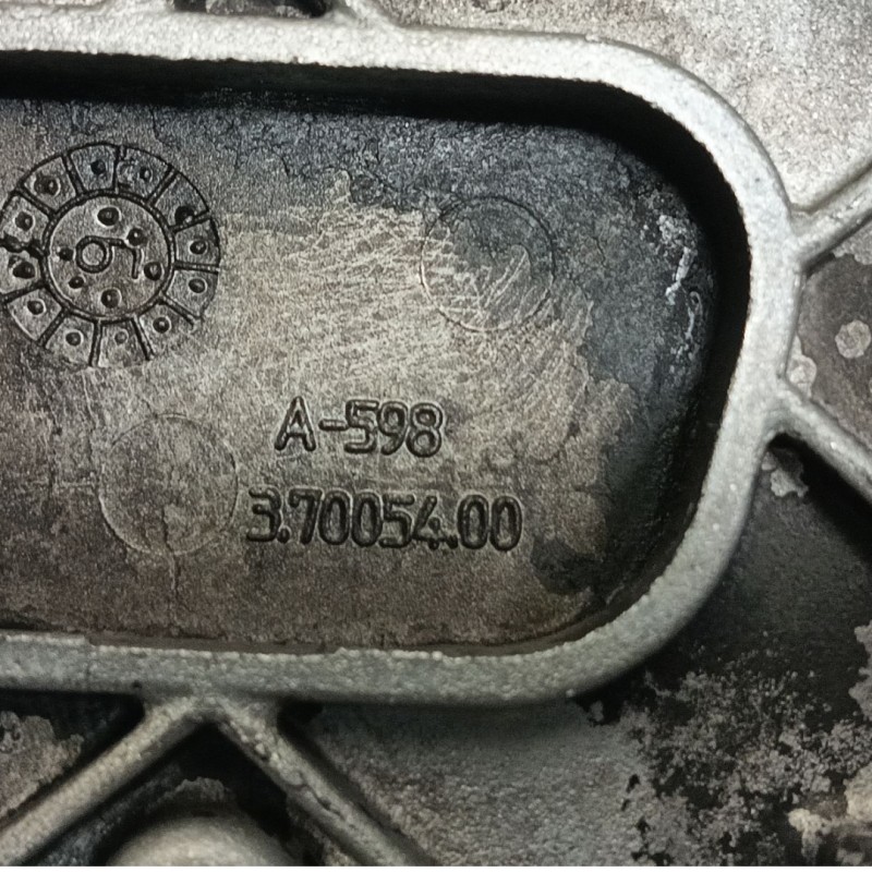 Recambio de tapa distribucion para opel corsa d expression referencia OEM IAM   