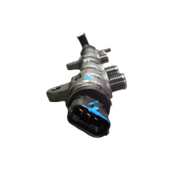 Recambio de rampa inyectora para opel corsa d expression referencia OEM IAM   