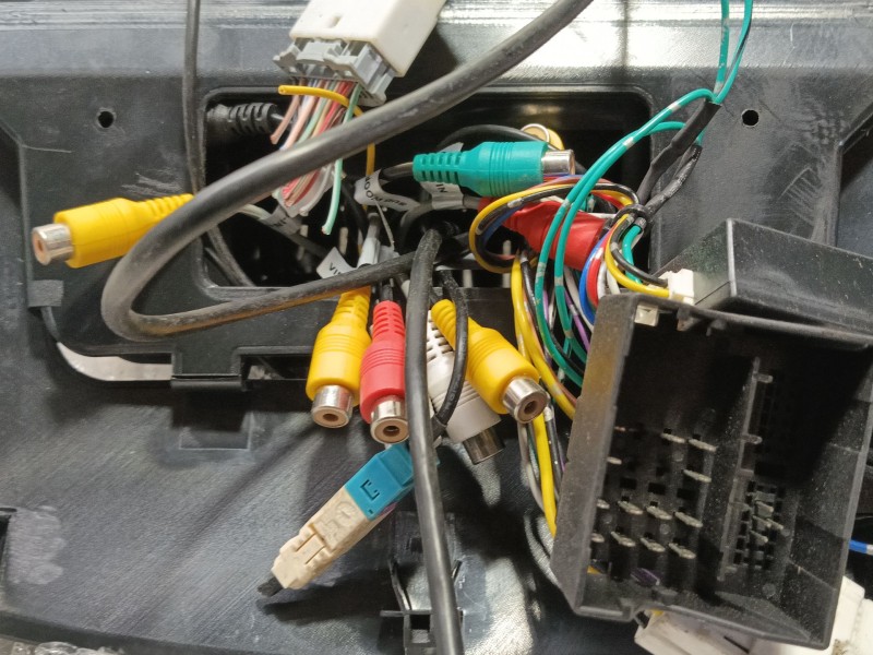 Recambio de pantalla multifuncion para renault megane iii berlina 5 p expression referencia OEM IAM  H1S2LNF10A 