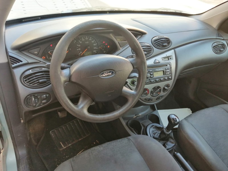 ford focus i sedán (dfw) del año 2003