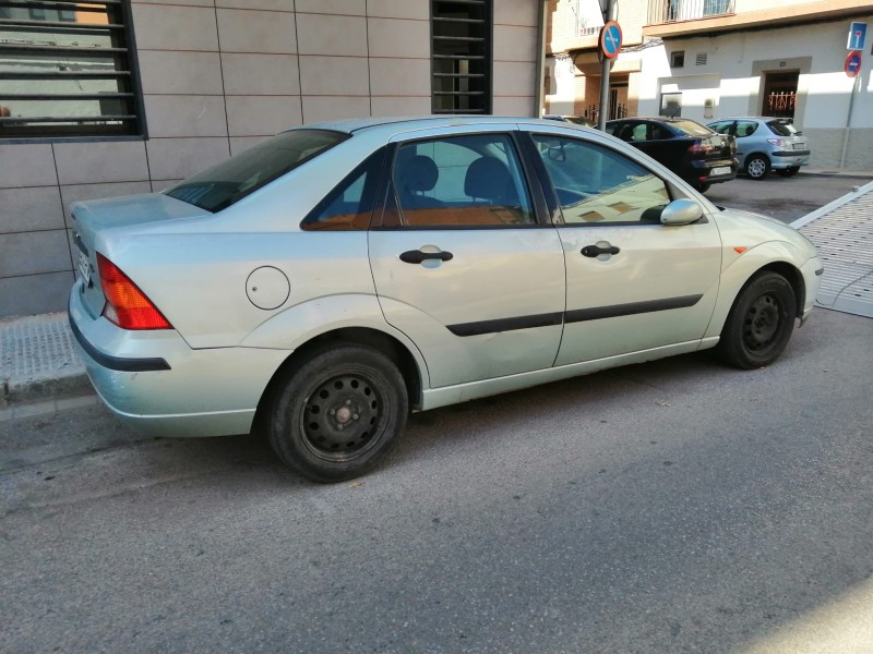 ford focus i sedán (dfw) del año 2003
