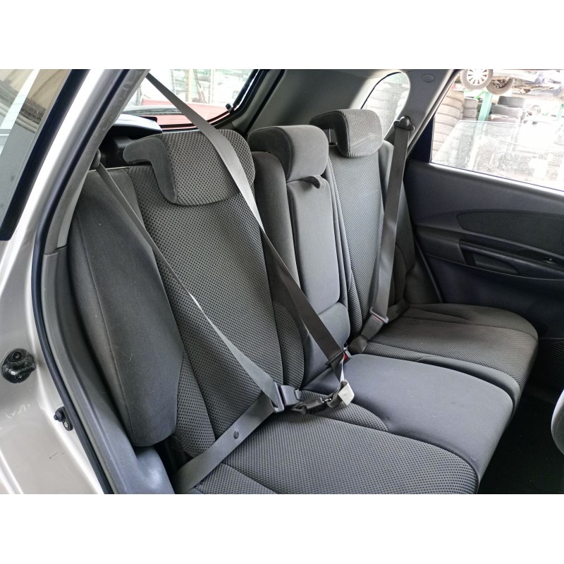 Recambio de asientos traseros para hyundai tucson (jm) 2.0 crdi referencia OEM IAM   